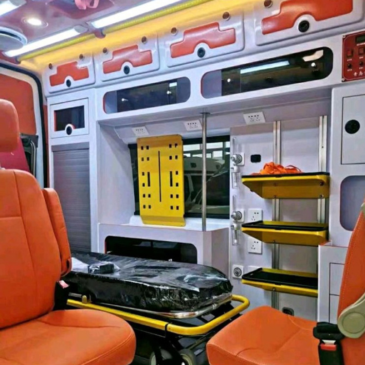 松潘长途救护车护送病人租赁价格