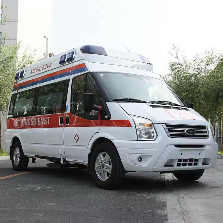 松潘行动不便者长途救护车租赁:安全转运的核心注意事项